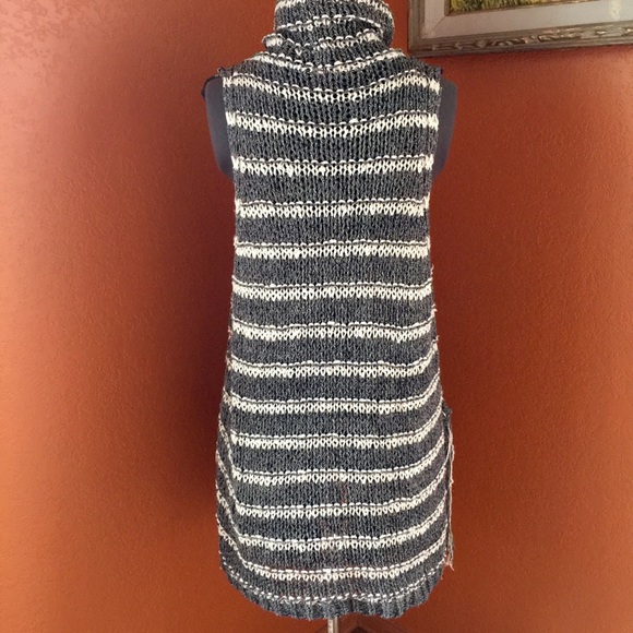 Free People Folksong Fringe Vest NWOT - Picture 6 of 10